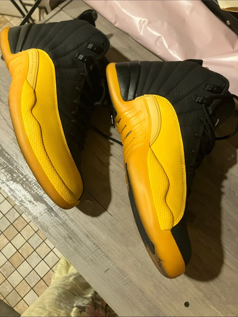 Jordan Air Jordan 12 Retro Black and University Gold Men’s Sneakers-size 10